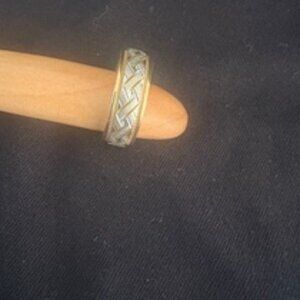 14K Mens Artcarved Wedding Band
